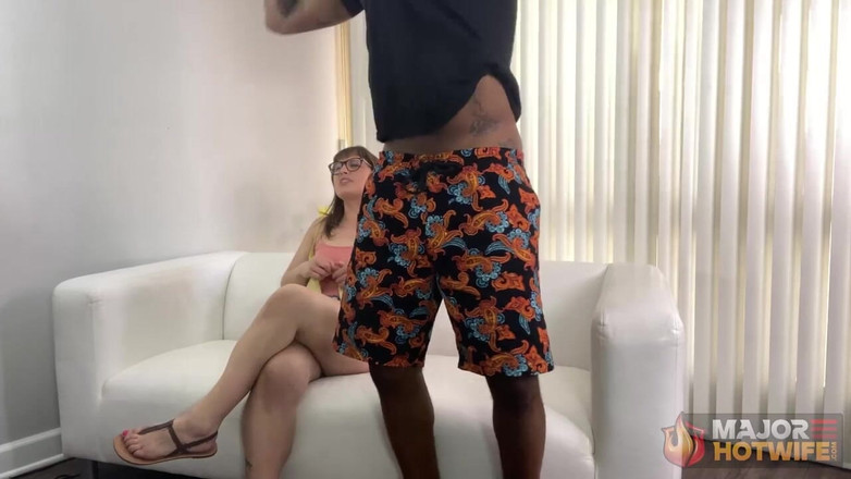 Rome Major Hot Wife: Rome Major Hotel Lobby Hotwife Creampie