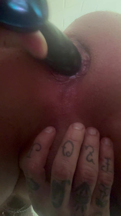 Lost Leo productions: Niechlujny człowiek cipka