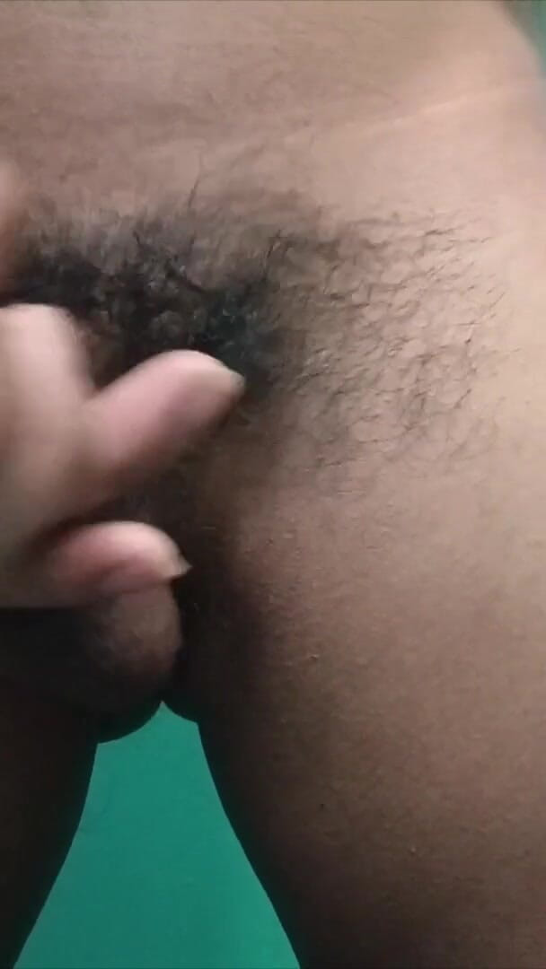 Big milf: 单身男人大量牛奶