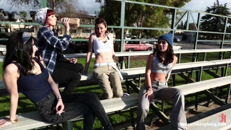 Hardcore Gangbang by Kink: Chola Love - cu Jynx Maze în rolul principal