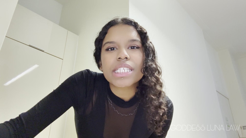 Goddess Luna Law: Comer semen para el desayuno - dominatrix en primer plano - diosa...