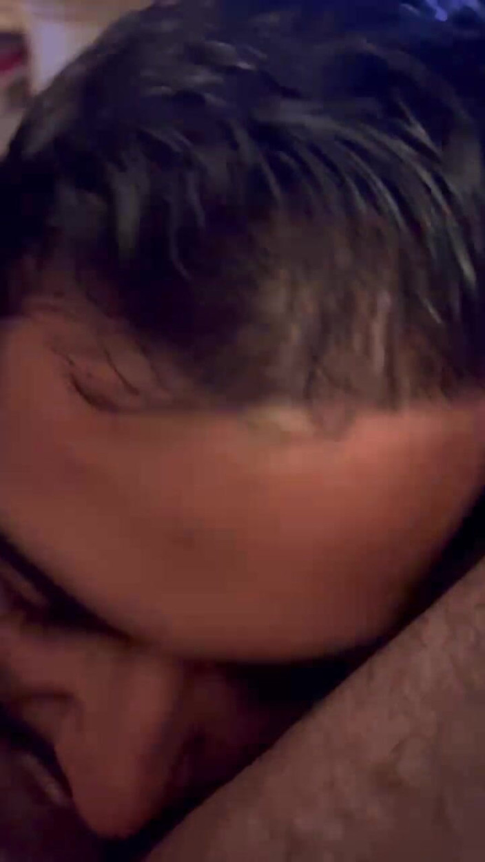 Texas-Toxicos: Powolne ssanie i połykanie ogromnego ładunku w naszym pokoju hotelowym.