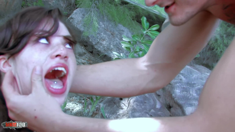 MMM100: Sexo anal duro al aire libre con Tiffany Doll y...