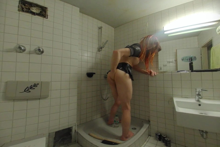 Perception of Depth - Jasmine_Dlight but VR: Jasmine_dlight - Self Anal Fisting in the Shower Bts Vr180