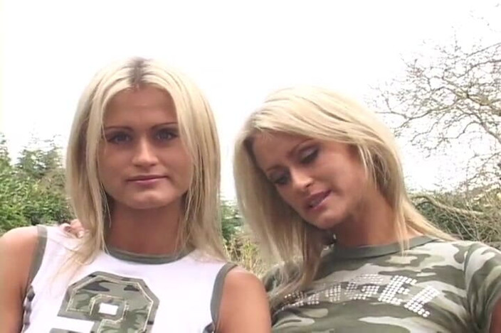 Perv Milfs n Teens: Misha Dan Sasha dari London feat Tony James - MILF perv...
