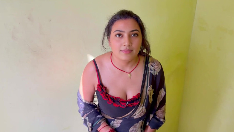 Hotty_ragini: Właściciel prosi o Mike'a i wychodzi źle po niepłaceniu czynszu