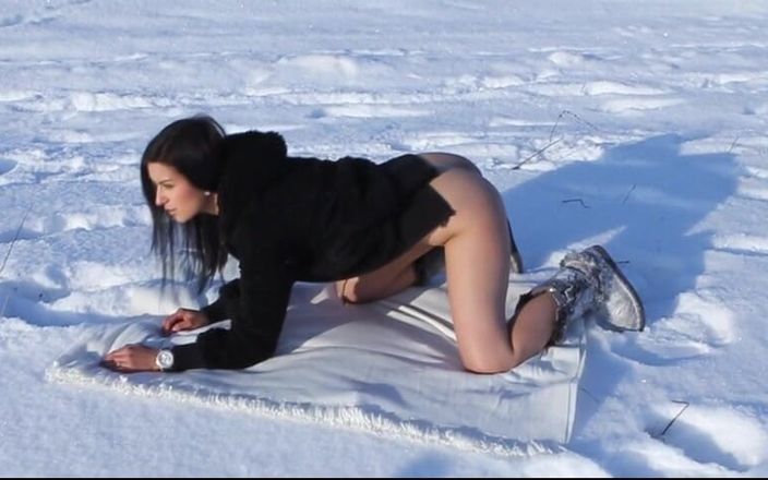 Watch4beauty: Snow Field