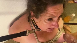 Chupando o bbc do papai