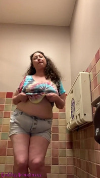 Pissing Goddess for You