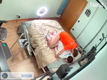 GayDuplo: Twink aldatırken yakalandı - grindr'dan tombul kalçayı sikiyor