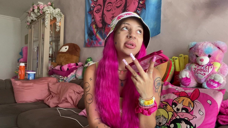 Nali Marie: POV Vaping While Calling My Cuck Boyfriend Telling You Im...