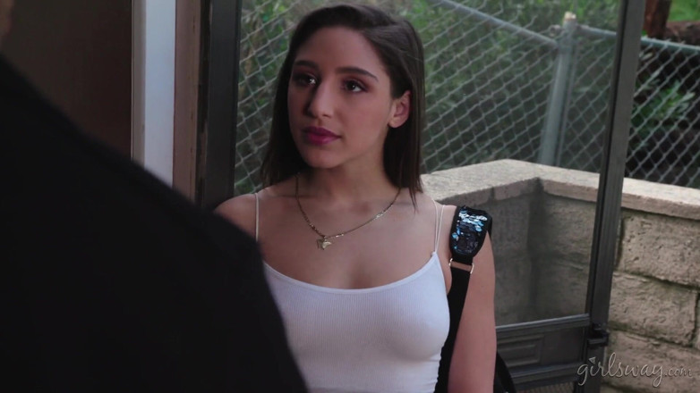 Girlsway: GIRLSWAY Karmienie piersią opiekunki z Abella Danger
