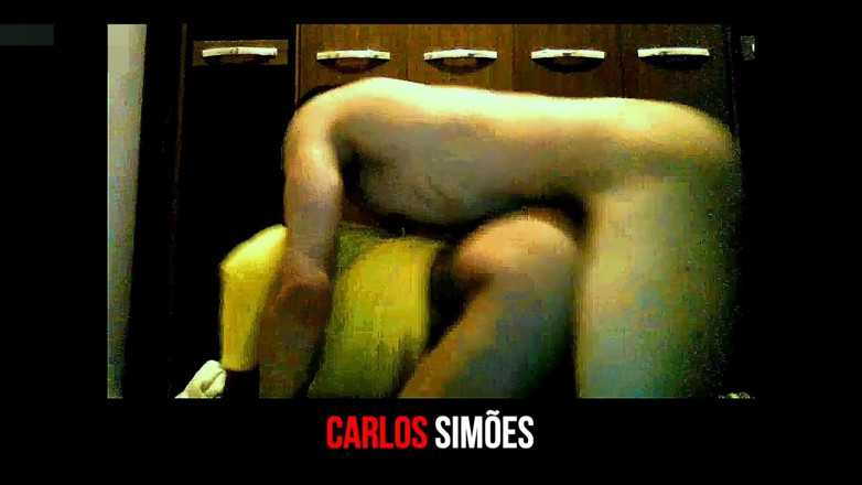 Carlos-Simoes: Heiße brünette besitzerin eines köstlichen arschs D4 mit ihrem beschenkten...