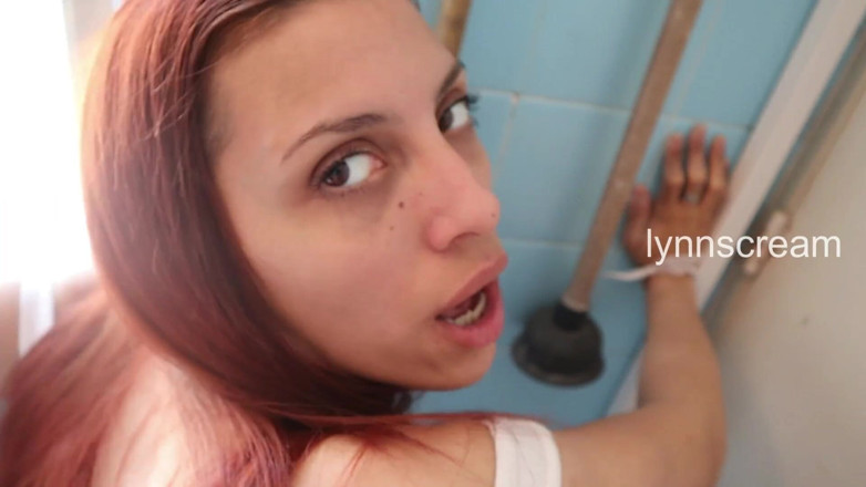Lynn Scream: POV Sex with My Stepsister-in-law in the Bathroom While My...