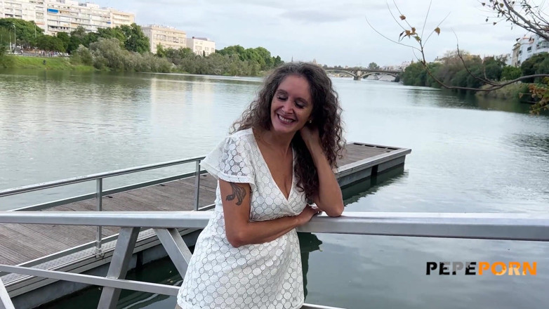 PepePorn: Bucurați-vă de Mavi, de 40 de ani, care este foarte perversă