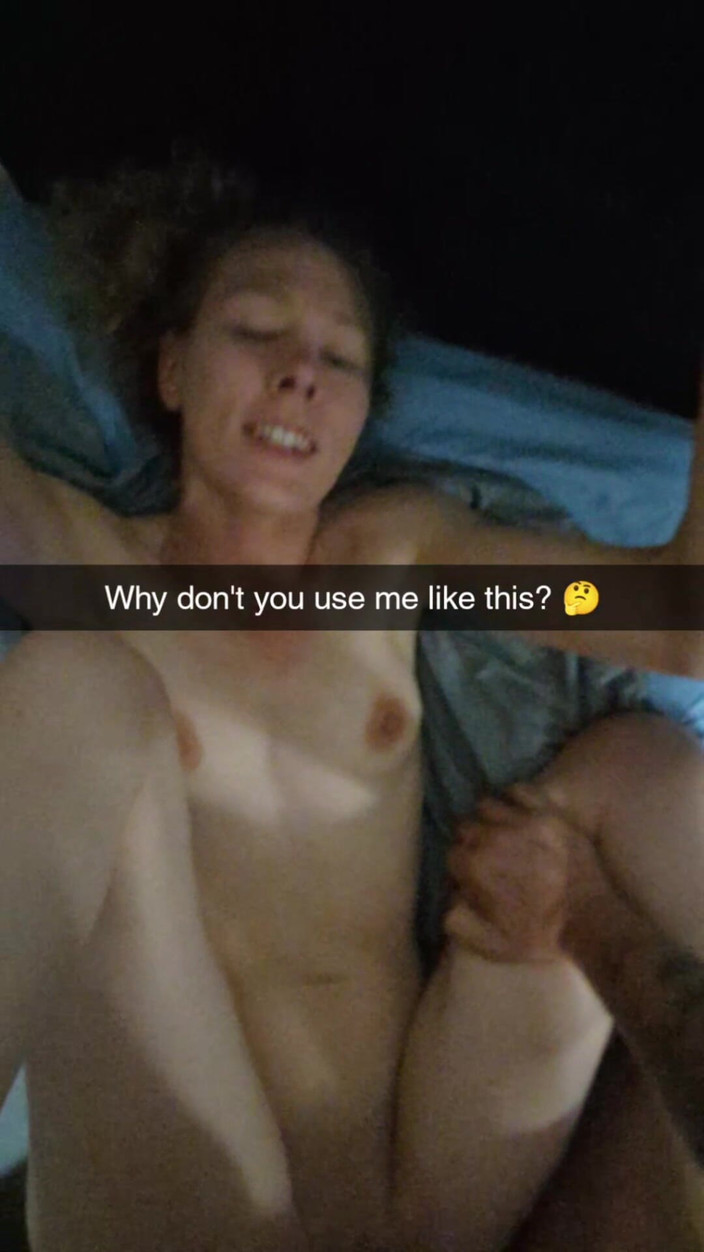 Richelle Rose: Жена курит и изменяет, пока дома одни и куколд ее мужа на Snapchat. Спермоприемная шлюшка не может остановить кончать