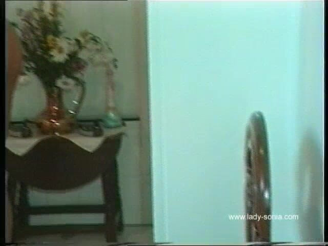 Lady Sonia: 在浴缸里