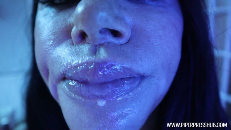 Piper Press: Busty MILF Mrs. Press JOI Lip Tease