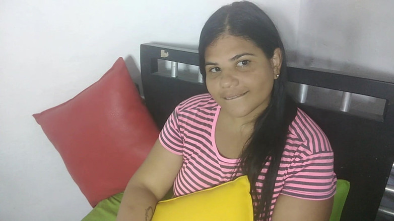 Adribella69: Hraji si se svým nevlastním otcem, abych vyhrál cestu do...