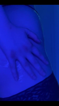 Jucie girl's ass