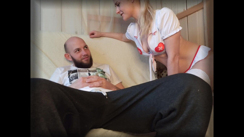 FoxyAndZaz: A charming nurse received a gentle cunnilingus from a patient...