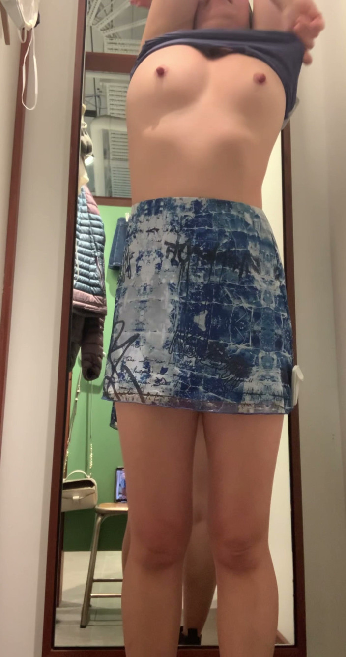 AsianDelights69: My Changeroom, Some Fun While Shopping
