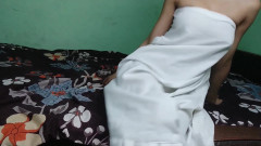 Desi college love: Indická desi nevlastní sestra je doma tvrdě ošukána
