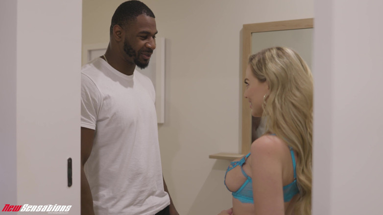 HotwifeXXX: Blake blossom ha tempo di giocare con la consegna di...