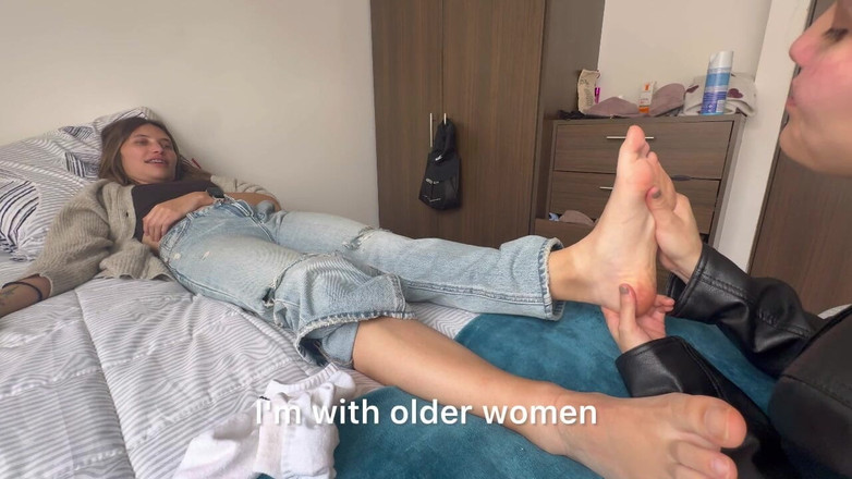 scarlettandc: Bạn tôi và tôi thích sự tôn sùng của anh ấy...