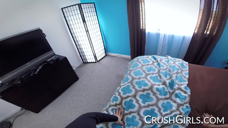 Crush Girls: Busty blonde bombshell Kenzie Taylor fucks a fan