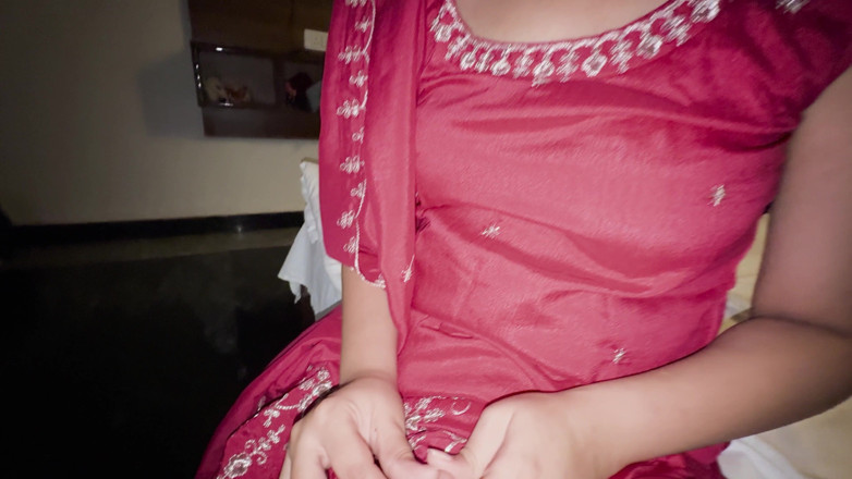 wildDesipair: Đưa con cu to của tôi cho chị kế trẻ...