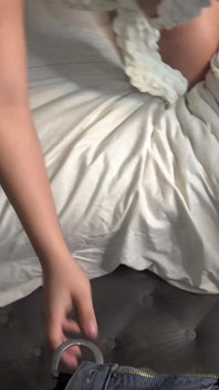 Maya Bijou má svůdné tělo s nadrženým problémem