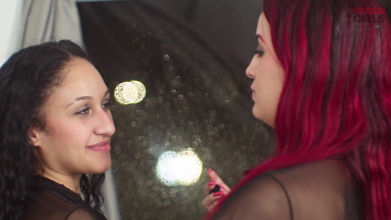 Fetish Girls Brazil: Lizanie cipki przyjaciela, aż ona cum feat. Wielbienie stóp i...