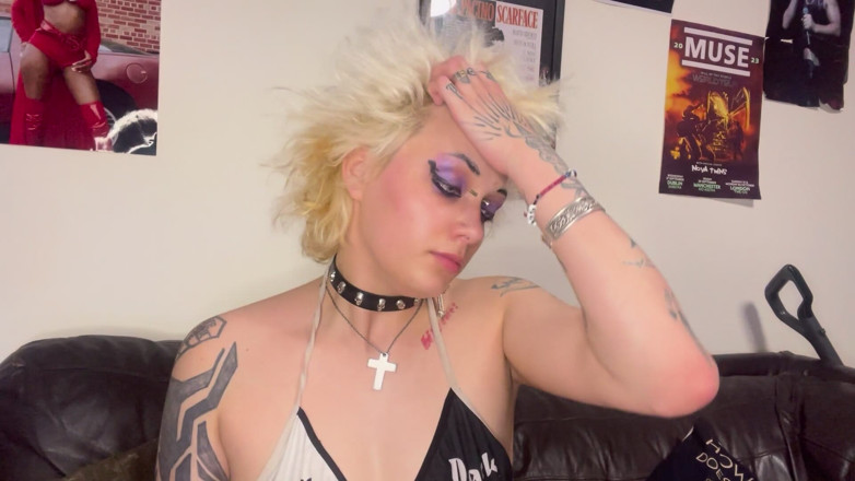 Glitterqueen1999: 吃我活生生的继父