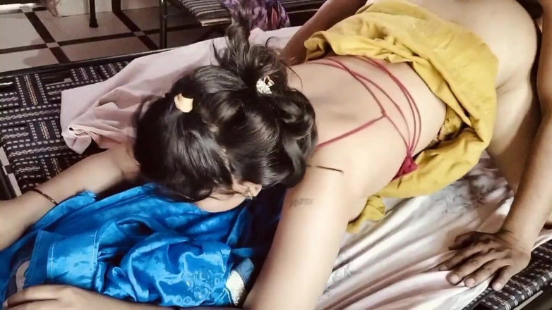 yourkavita95: L'amica bollente della mia sorellastra è per la cattiva india