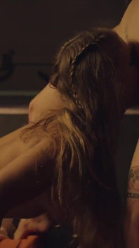 Erika Lust - คลับต่อสู้สาวเลสเบี้ยน
