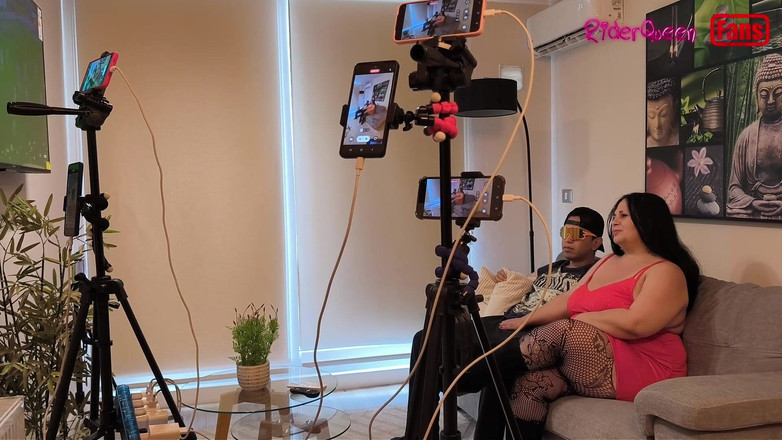 Riderqueen: Stiefmoeder verleid door gewaagde stiefzoon, video voor fans