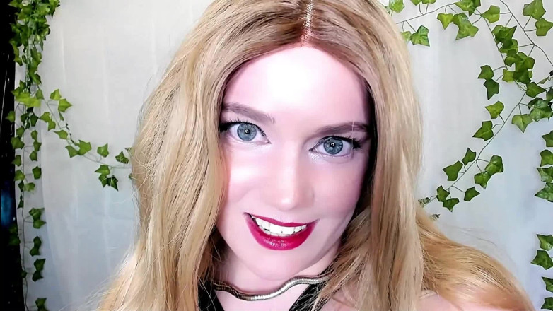Scarlet Vixen: Shrunken by the Forest Witch (wmv)
