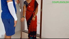 Sexy Komal: La cameriera mi diceva: ho bisogno di Rs 500 oggi, puoi...