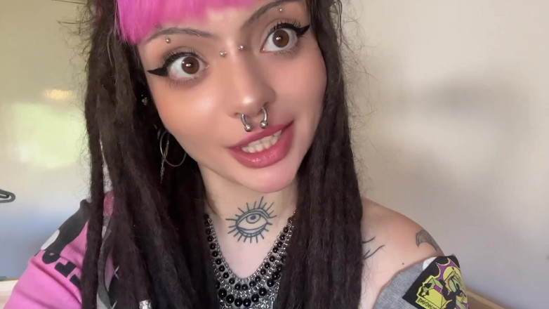 Bambi Fae: Feet Fixation