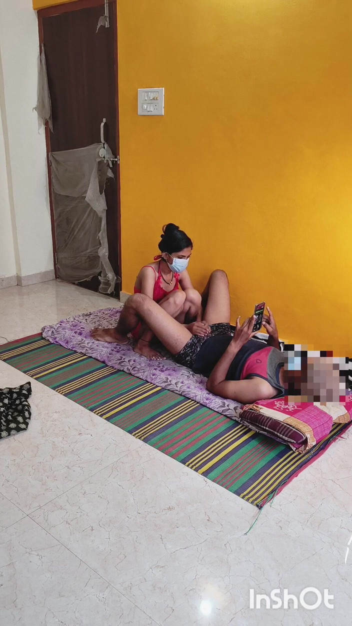 Desishycouple: Am frühen morgen sex mit ehemann. Teil 1