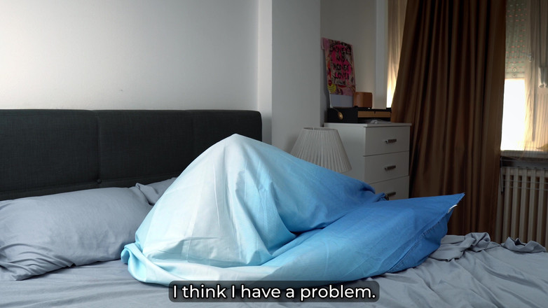 Toma Mur: Macecha uvízlá v peřině je ošukaná, dokud se nevystříká na...