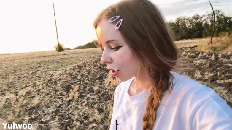 Yuiwoo: Gentle Blowjob at Sunset From a Beautiful Russian Redhead