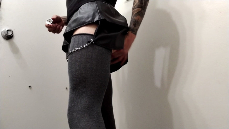 Vovxxx: Lex si cewek nakal di-chain habis-habisan sampai matanya menerang keenakan