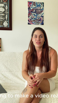 Reação a Um Vídeo De Engolir Mais De 50 Litros De Urina E Mais De 30 Litros De Sêmen! Enquanto Eu Bebo Urina Amarela Fedorenta!