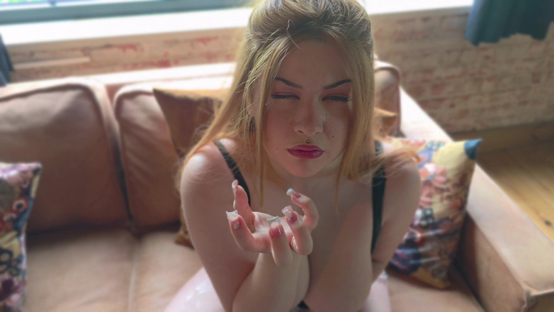 Ariana Faye: CEI, powiedziałeś, że zrobisz dla mnie wszystko, nawet zjesz swoje