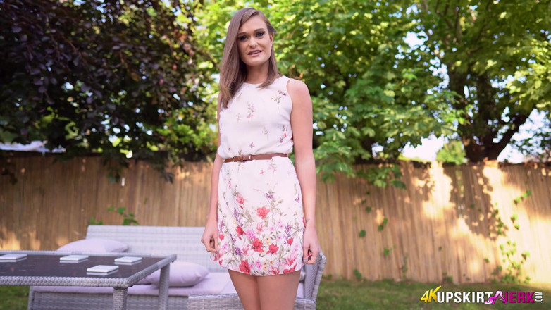 SkirtJerk: Honour May - Donnez-lui une bonne pression