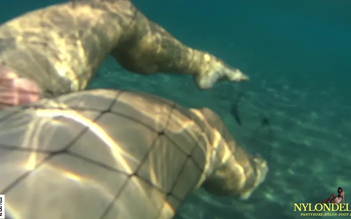 Nylondelux: Fishnet Stocking in Sea and Beach