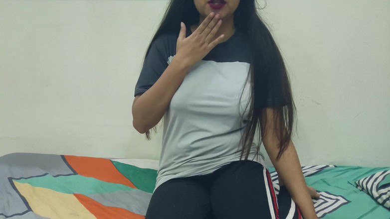 Saarabhabhi6: あなたのサーラのステップは、義理の兄に彼女を振る最初の経験をもたらします