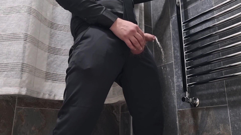 Alexander Audran: Adora Sputarsi Sul Cazzo in Abito Elegante | Pisciata Con Sborra -...